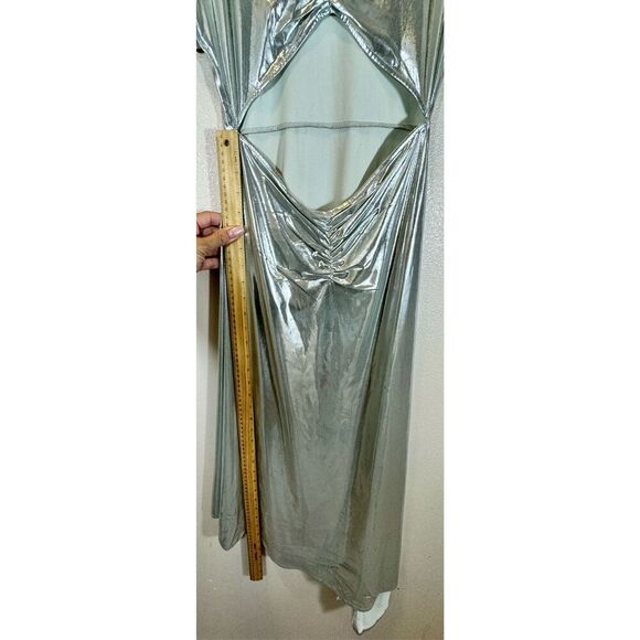 NWOT WeWoreWhat Metallic Silver Asymmetric Cutout Midi Dress Women's Small - Picture 9 of 12